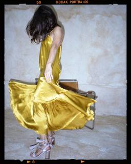 Giulia Michelini feet photo thumbnail