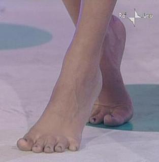 Giulia Montanarini feet photo 2