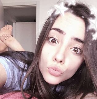 Giulia Penna feet photo thumbnail