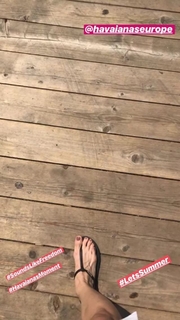 Giulia Penna feet photo thumbnail