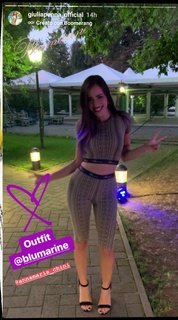 Giulia Penna feet photo thumbnail