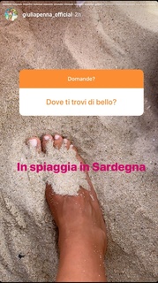 Giulia Penna feet photo thumbnail