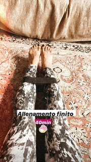 Giulia Penna feet photo thumbnail