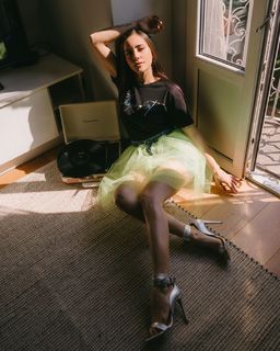 Giulia Penna feet photo thumbnail