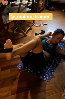 Giulia Penna feet photo thumbnail