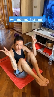 Giulia Penna feet photo thumbnail