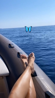 Giulia Penna feet photo thumbnail