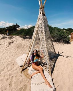 Giulia Penna feet photo thumbnail