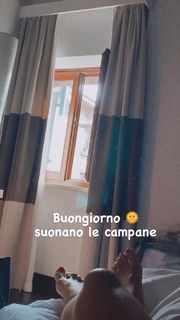 Giulia Penna feet photo thumbnail