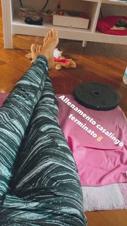 Giulia Penna feet photo thumbnail