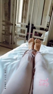 Giulia Penna feet photo thumbnail