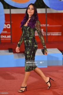 Giulia Penna feet photo thumbnail
