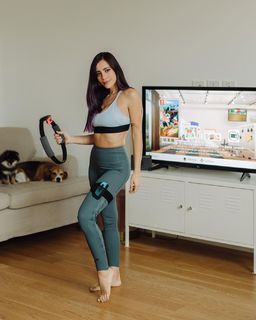 Giulia Penna feet photo thumbnail