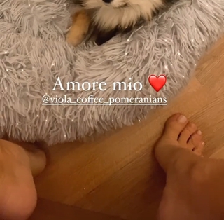 Giulia Penna feet photo thumbnail