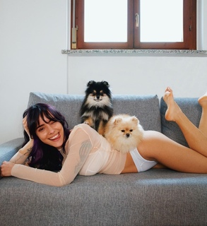 Giulia Penna feet photo thumbnail