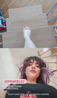 Giulia Penna feet photo thumbnail