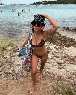 Giulia Penna feet photo thumbnail