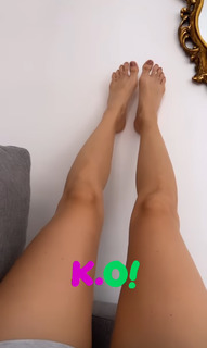 Giulia Penna feet photo thumbnail