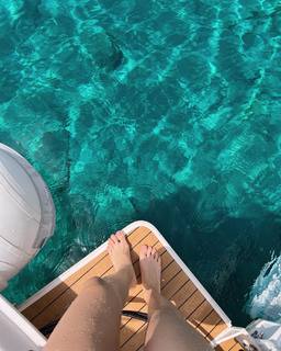 Giulia Penna feet photo thumbnail