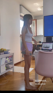 Giulia Penna feet photo thumbnail