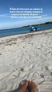 Giulia Penna feet photo thumbnail