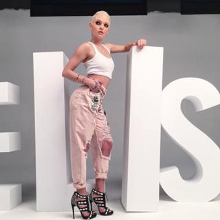 Giulia Provvedi feet photo thumbnail