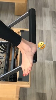 Giulia Provvedi feet photo thumbnail