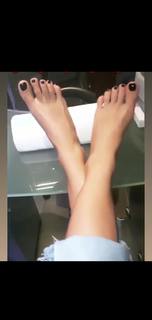 Giulia Provvedi feet photo thumbnail