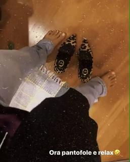 Giulia Provvedi feet photo thumbnail