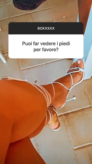 Giulia Provvedi feet photo thumbnail