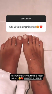 Giulia Provvedi feet photo thumbnail