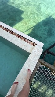 Giulia Provvedi feet photo thumbnail