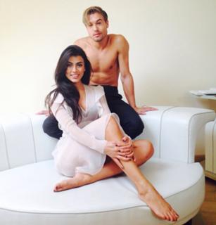 Giulia Salemi feet photo thumbnail