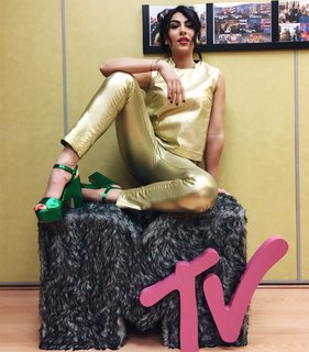 Giulia Salemi feet photo thumbnail