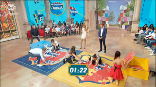 Giulia Salemi feet photo thumbnail