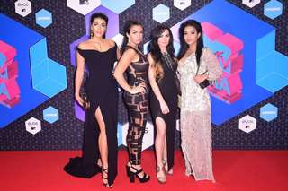 Giulia Salemi feet photo thumbnail