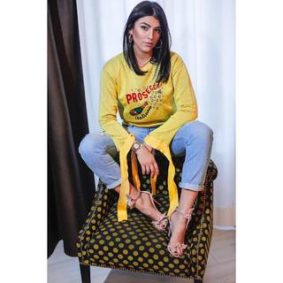 Giulia Salemi feet photo thumbnail