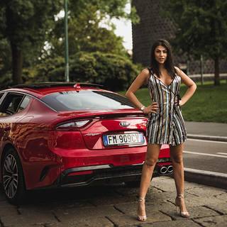 Giulia Salemi feet photo thumbnail