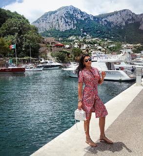 Giulia Salemi feet photo thumbnail