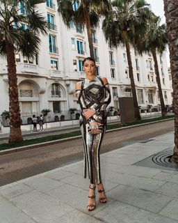 Giulia Salemi feet photo thumbnail