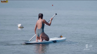 Giulia Salemi feet photo thumbnail