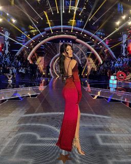 Giulia Salemi feet photo thumbnail