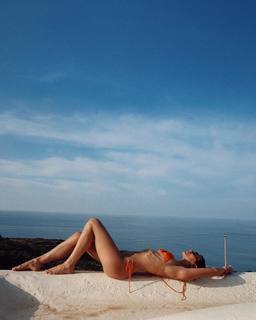 Giulia Salemi feet photo thumbnail