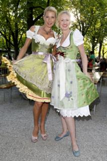 Giulia Siegel feet photo thumbnail