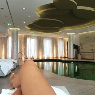 Giulia Siegel feet photo thumbnail