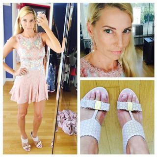 Giulia Siegel feet photo thumbnail