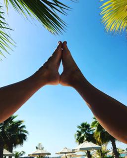 Giulia Siegel feet photo thumbnail