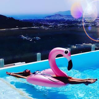 Giulia Siegel feet photo thumbnail