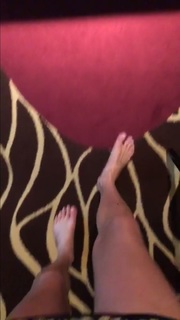 Giulia Siegel feet photo thumbnail