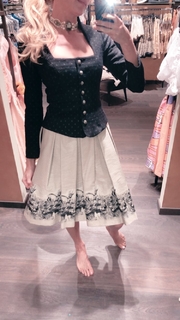 Giulia Siegel feet photo thumbnail